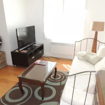 Apartment T3 Confortable A Royan, Proche Et Commerces - Fr-1-71-51 Royan