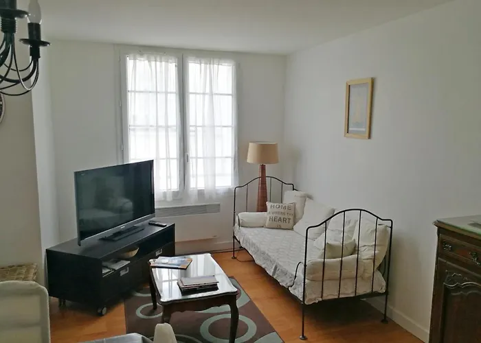 T3 Confortable A Royan, Proche Et Commerces - Fr-1-71-51